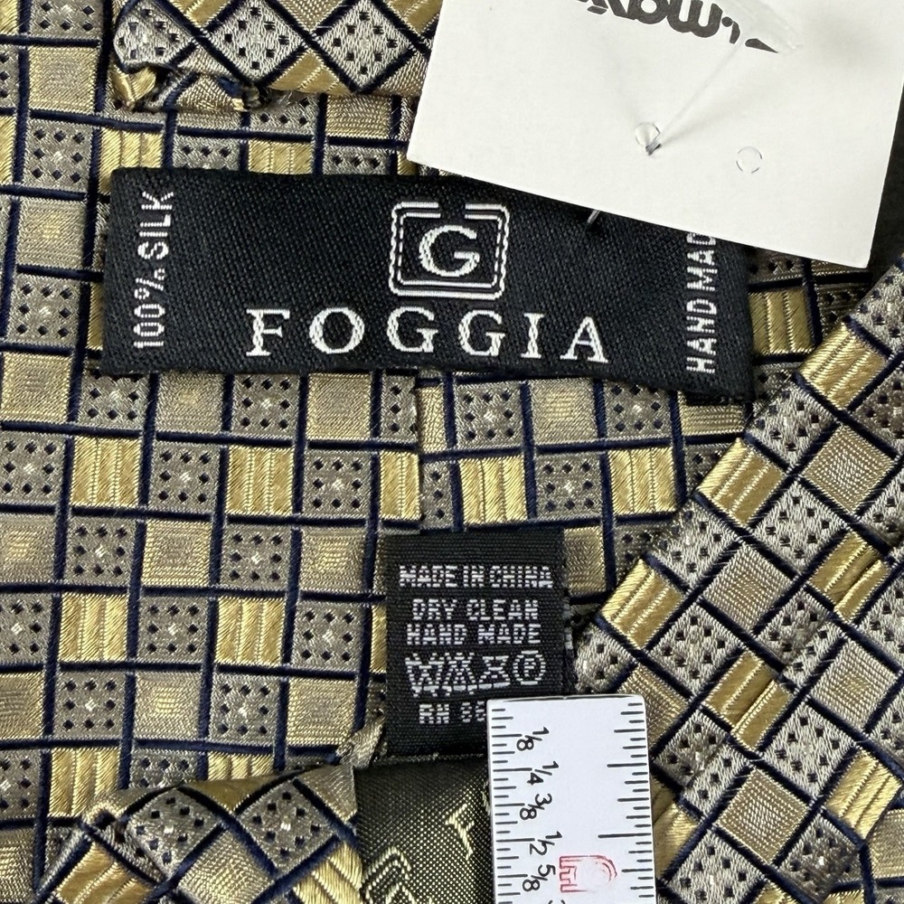 Vintage Foggia 100% Silk Handmade Gold Gray Geometric Necktie 58x3.9" NWT - Picture 3 of 7